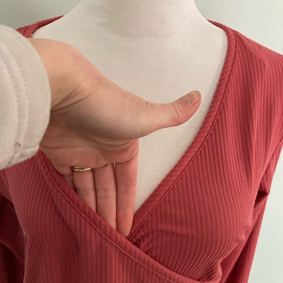 Due Time Maternity Coral Red Long Sleeve Ribbed Wrap Dress Medium - Picture 4 of 7